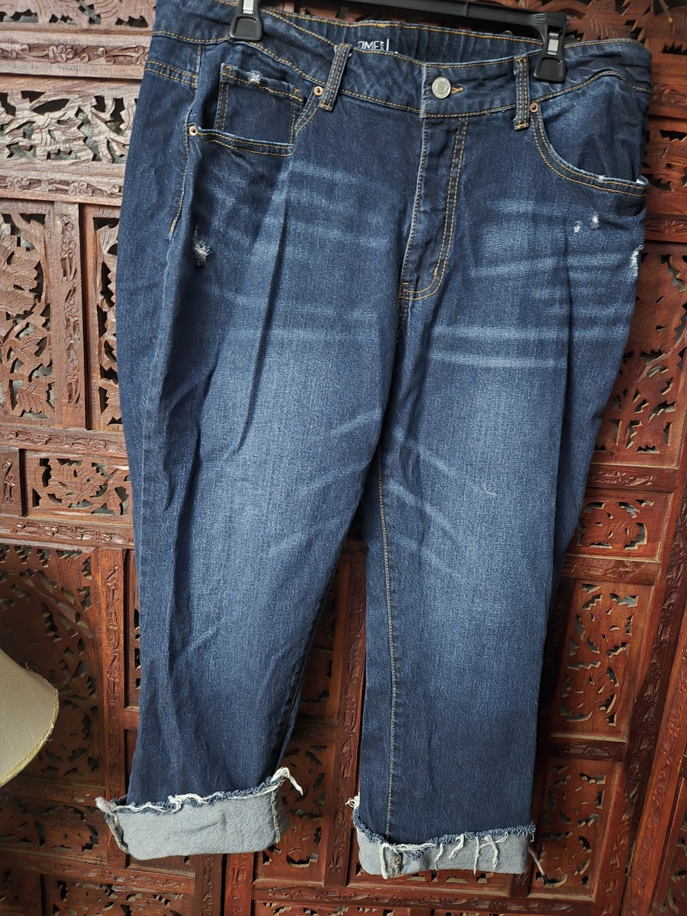 Womans Dark Blue Relaxed Fit Capri Jeans